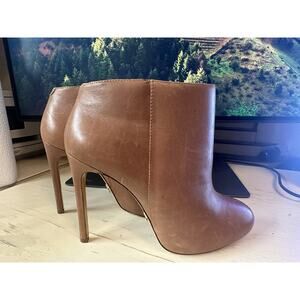 Vero Cuoio Fine Italian Leather Heal Boots/Bootie Size 7.5